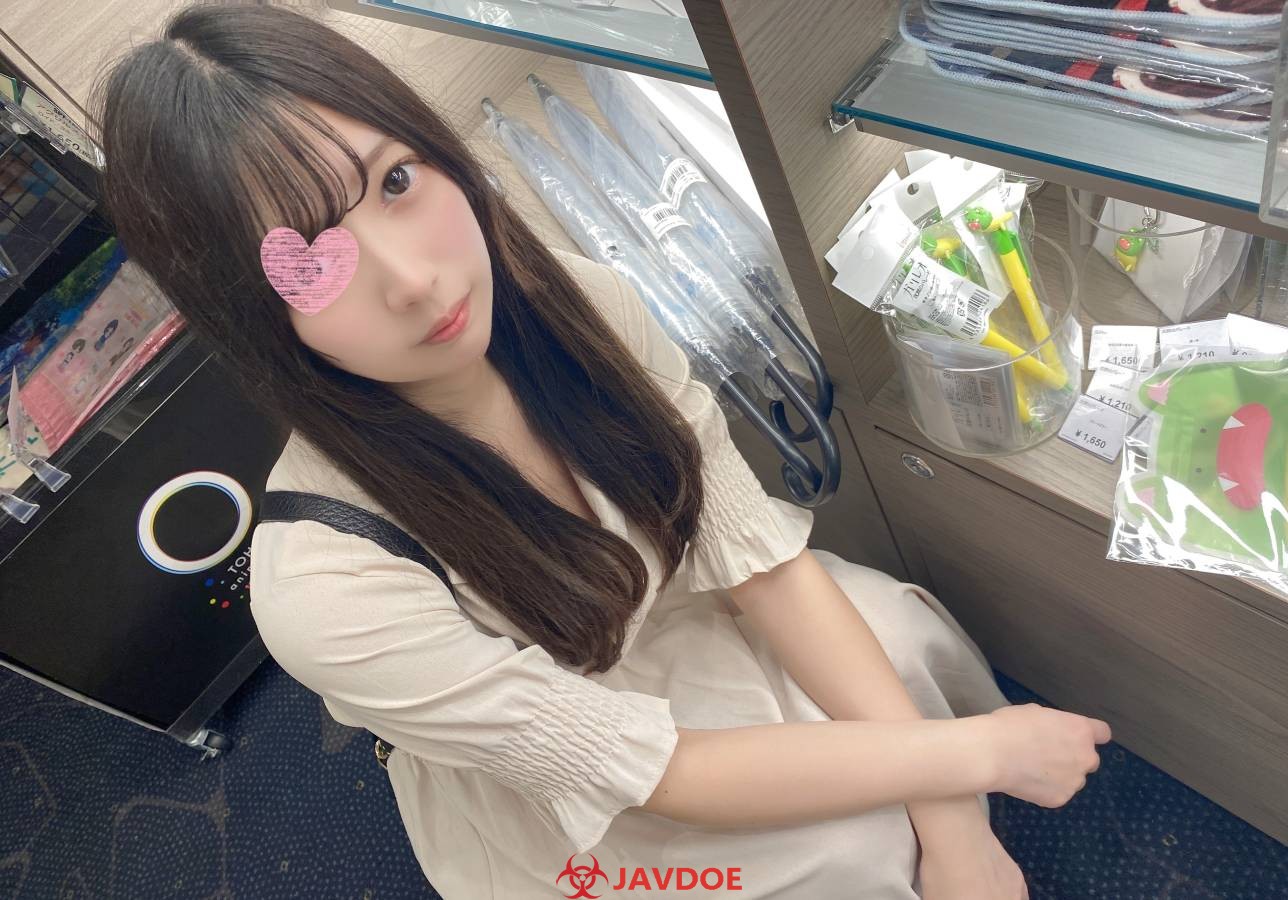 【晒脸】抓住端庄美女的弱点拍摄的视频流出。-cd2